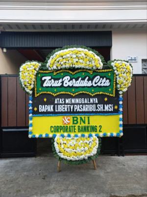Papan Bunga Duka di Serawai