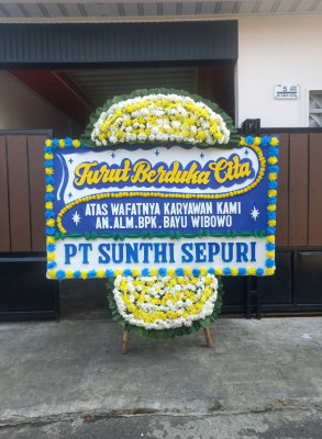 Papan Bunga Duka di Serawai